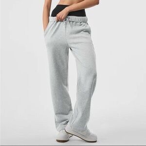 Alo Yoga Accolade Sweatpants